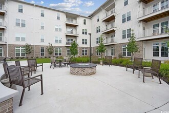 147 Laurenco Loop in Myrtle Beach, SC - Foto de edificio - Building Photo