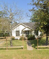 5345 E Parkway Dr in Beaumont, TX - Building Photo