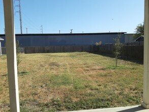 106 Cornell Ave in San Antonio, TX - Building Photo - Building Photo