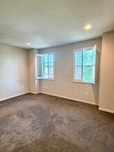 142 Triggs Ln in Morgan Hill, CA - Foto de edificio - Building Photo