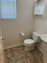 2799 Crested St in West Sacramento, CA - Building Photo - Building Photo