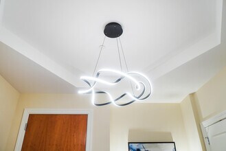 1 Roebling Wy in Covington, KY - Building Photo - Building Photo