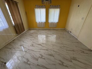 30900 SW 189th Ave-Unit -3 in Homestead, FL - Building Photo - Building Photo