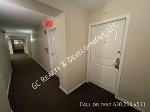 615 Perrie Dr in Elk Grove Village, IL - Building Photo - Building Photo