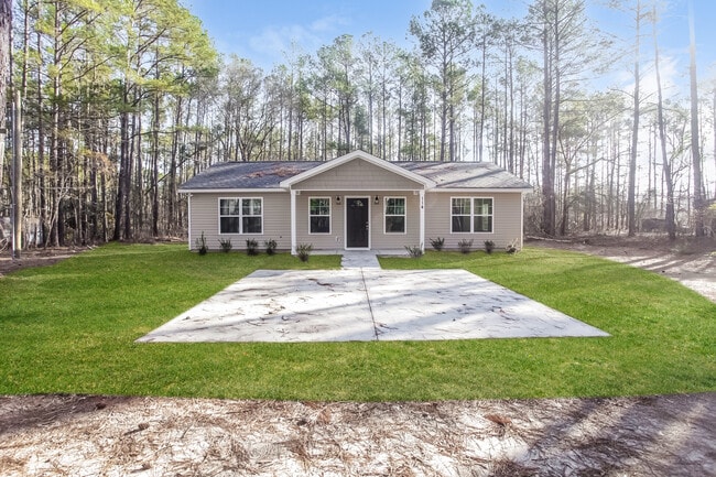 property at 114 Vistaview Dr