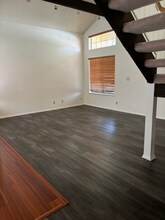 43427 Buena Vista Way in Lancaster, CA - Building Photo - Building Photo