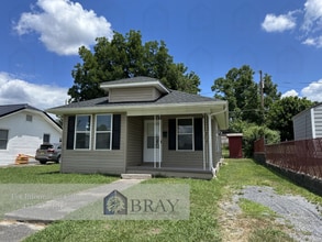 1362 Willow St in Kingsport, TN - Building Photo - Building Photo