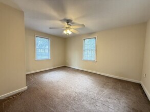 806 S Arlington Mill Dr in Arlington, VA - Building Photo - Building Photo