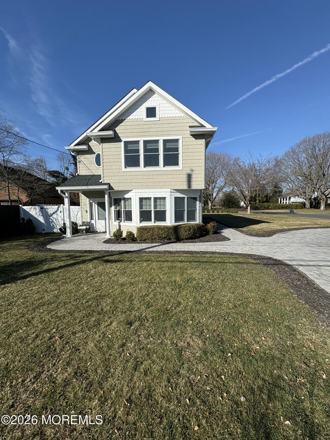 property at 41 Brookwillow Ave