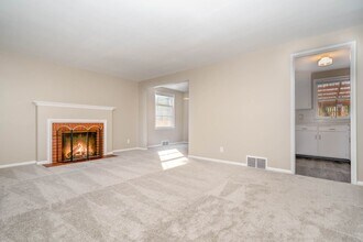 3839 30th Ave W in Seattle, WA - Building Photo - Building Photo