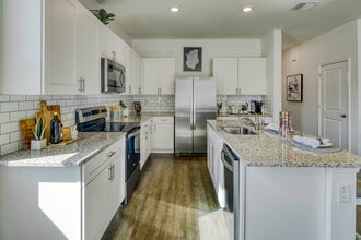 Oak Haven in Riverview, FL - Foto de edificio - Interior Photo