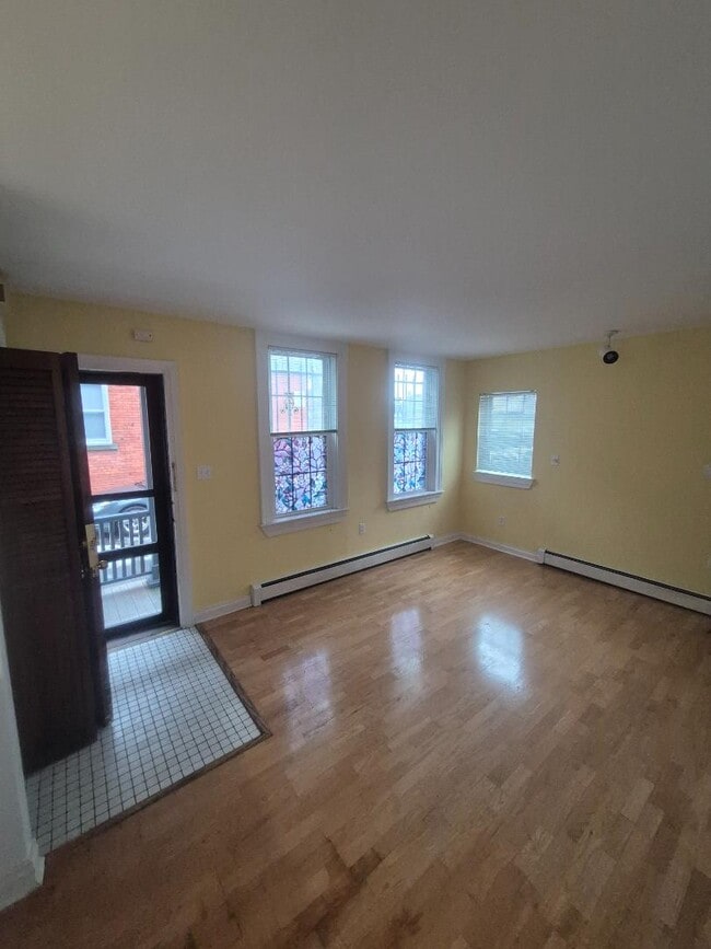 166 Park St in Buffalo, NY - Building Photo - Building Photo