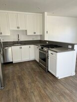 1605 Blossom Ln in Redondo Beach, CA - Building Photo