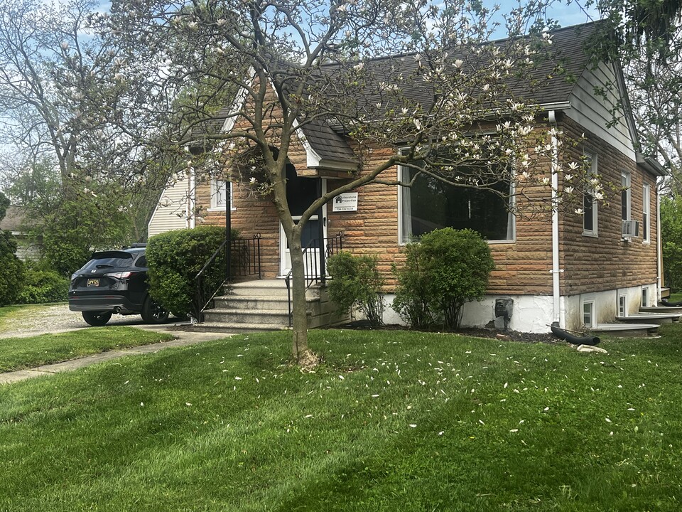 1299 Harpst St in Ann Arbor, MI - Foto de edificio