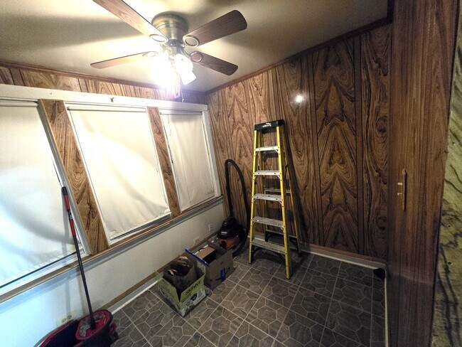 7259 S Constance Ave, Unit Apt 2 in Chicago, IL - Building Photo - Building Photo