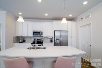 6135 Snowy Egret Ave in Charlotte, NC - Building Photo - Building Photo