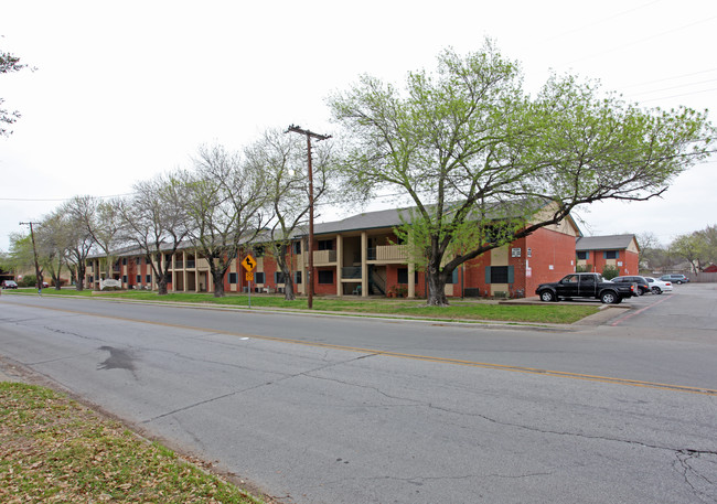 Jamestown Apartments