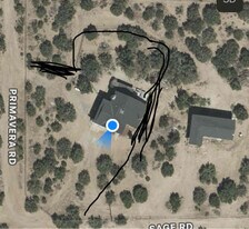 9635 Primavera Rd in Pinon Hills, CA - Building Photo