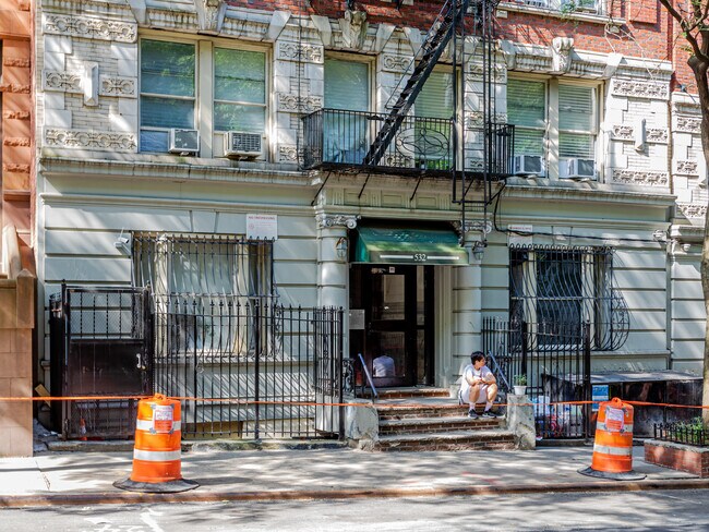 532 West 143rd Street in New York, NY - Building Photo - Building Photo