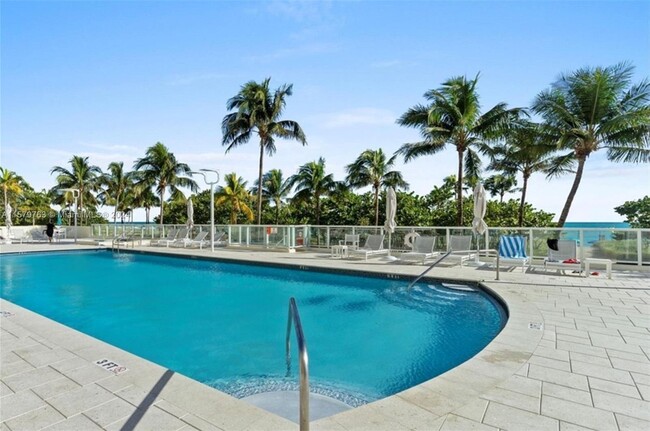 10185 Collins Ave, Unit 306 in Bal Harbour, FL - Building Photo - Building Photo