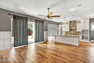 1637 Fenton Ave in Saint Johns, FL - Building Photo - Building Photo