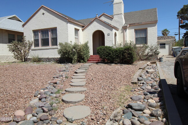 412 E Baltimore Dr in El Paso, TX - Foto de edificio - Building Photo