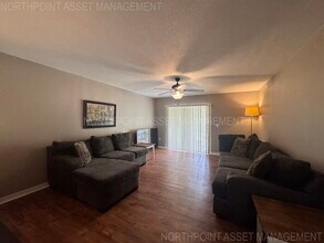 10957 Keys Gate Dr in Riverview, FL - Building Photo - Building Photo