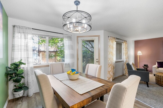 Rivergreens Apartments