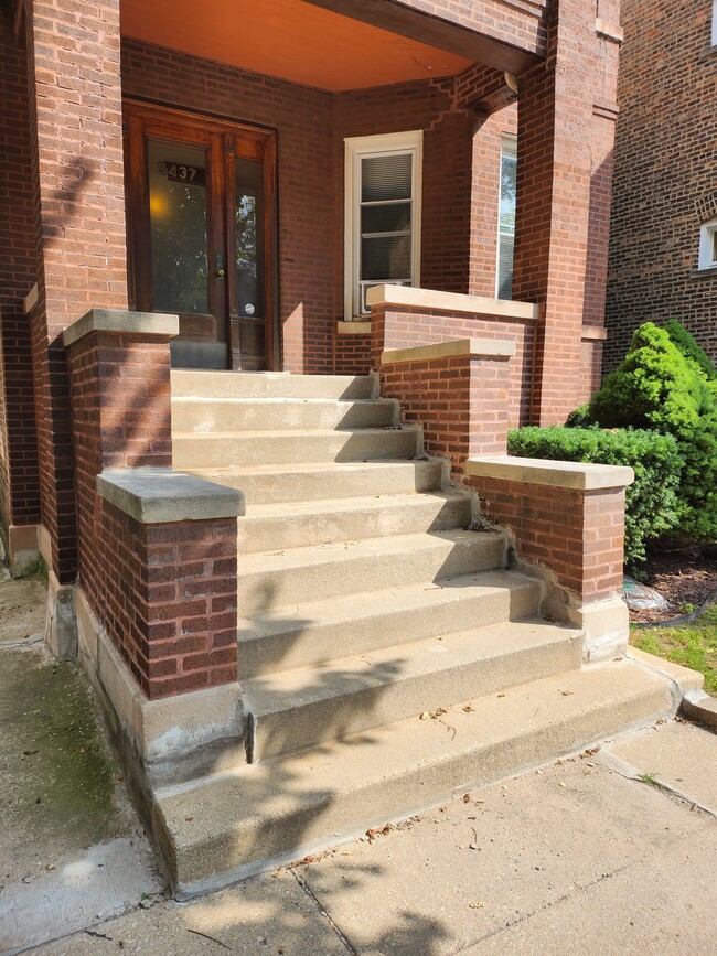 5437 N Ashland Ave in Chicago, IL - Building Photo - Building Photo