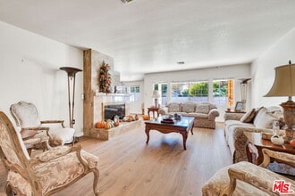 7121 Arizona Ave in Los Angeles, CA - Building Photo - Building Photo