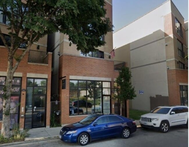 2440 W Madison St in Chicago, IL - Building Photo - Building Photo