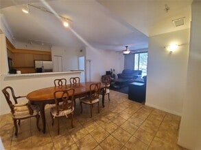 6801 SW 44th St, Unit #202 in Miami, FL - Building Photo - Building Photo