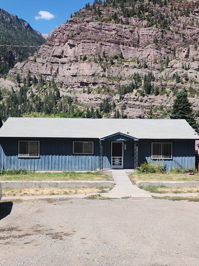 property at 736 5th St