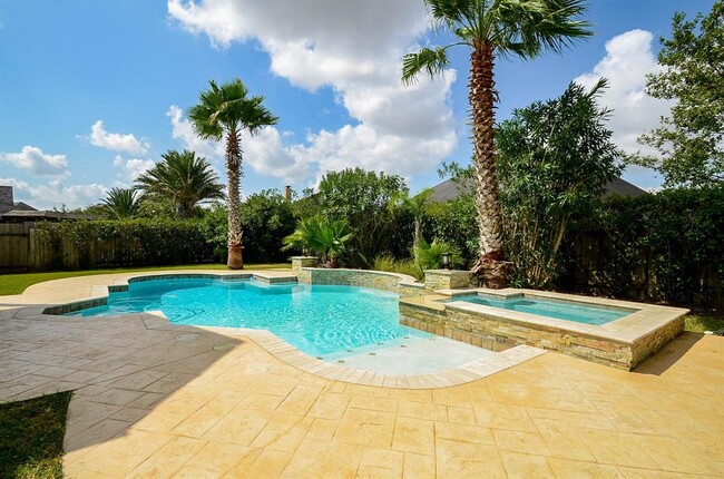 property at 2826 Firecrest Dr