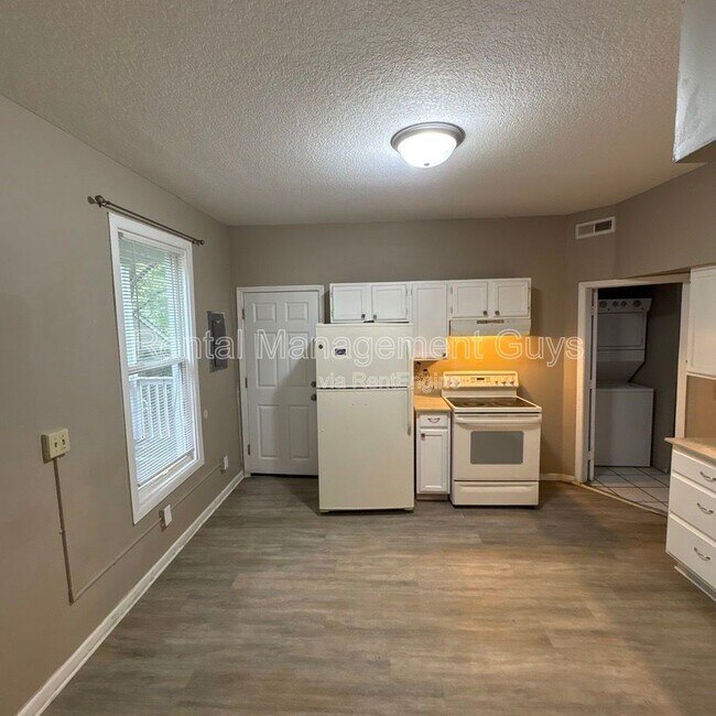2935 N Aldrich Ave in Minneapolis, MN - Building Photo - Building Photo