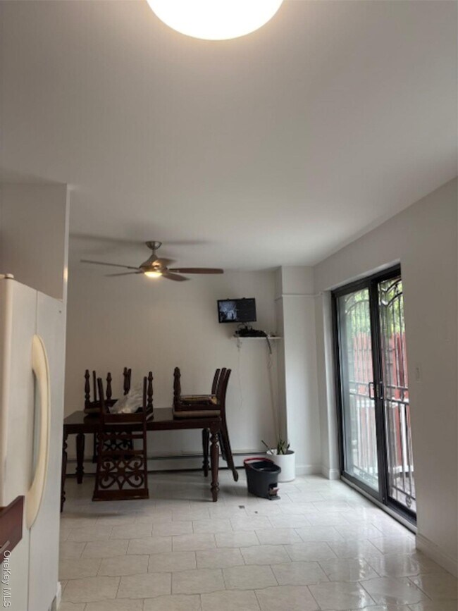8 Gabriel Dr in Bronx, NY - Building Photo - Building Photo