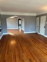 3434 Arden Ave, Unit Apartment # 2 in Brookfield, IL - Building Photo