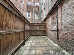 32 Queensberry St, Unit C in Boston, MA - Building Photo - Building Photo