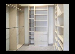 10627 Ashton Ave in Los Angeles, CA - Building Photo - Building Photo