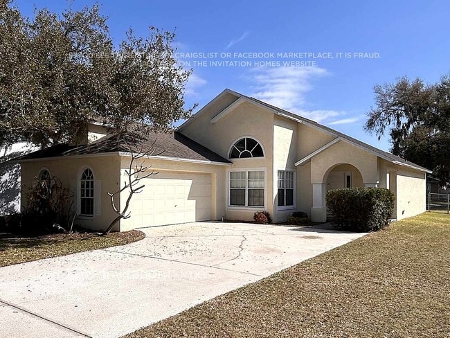 property at 5511 Starling Loop