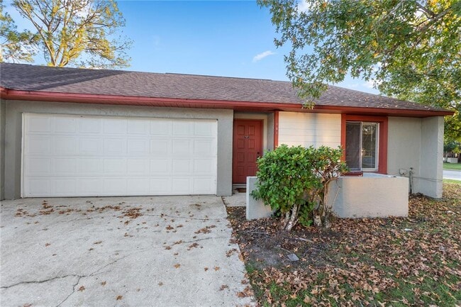 101 Edgewater Cir in Sanford, FL - Building Photo - Building Photo