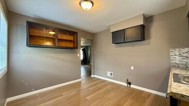 5922 N 84th St in Milwaukee, WI - Building Photo - Building Photo