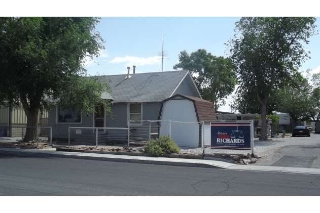 285 Sherman St in Fallon, NV - Building Photo