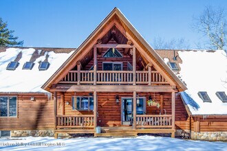 451 Krumville Rd in Olivebridge, NY - Building Photo - Building Photo