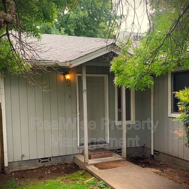property at 1636 Leonard Rd