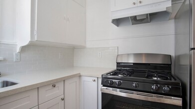 2029-2031.5-20315 Lemon Ave in Long Beach, CA - Building Photo - Building Photo