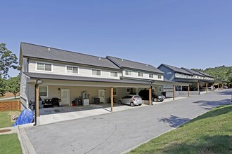 426-482 S Sang Ave in Fayetteville, AR - Foto de edificio - Building Photo