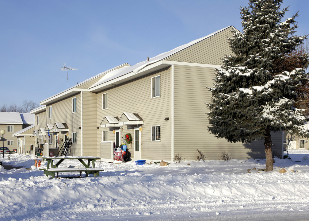 300 11th Ave S in Cold Spring, MN - Building Photo