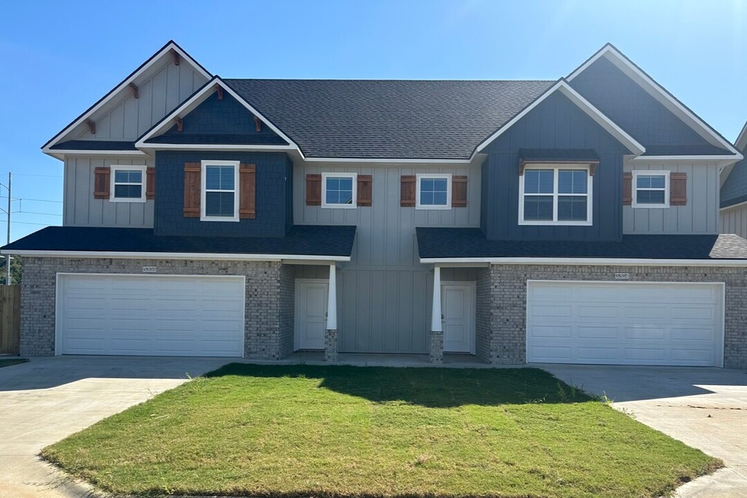 The Village at Geren Road in Fort Smith, AR - Foto de edificio