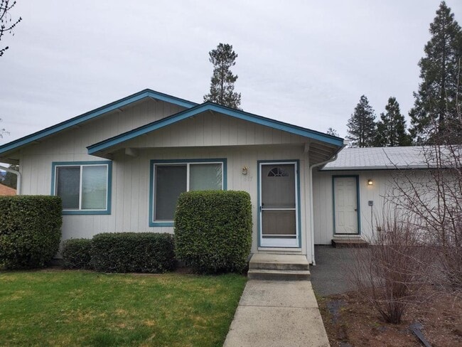617 SW Western Ave